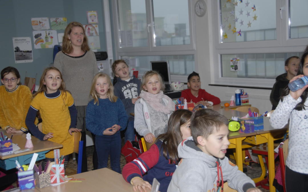 Et voici quelques photos de la visite du grand Saint à l’école primaire!